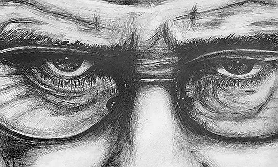 Détail d'un œil ultra-réaliste dessiné au fusain par Jérémy Morin, illustrant la précision de l'artiste portraitiste